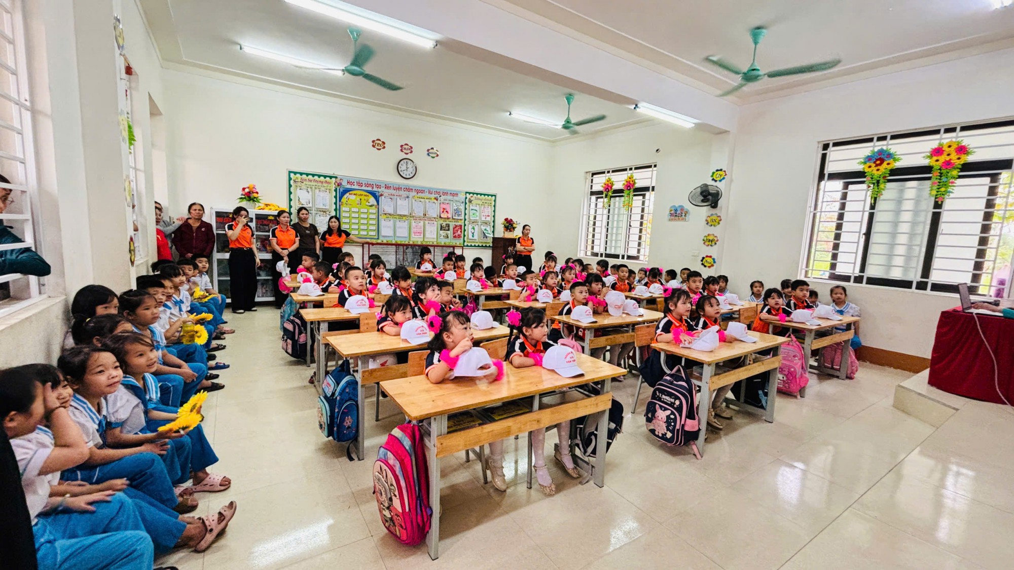 z7744167446646 cca3f54a403f03e0cb076dfb8be15b3f